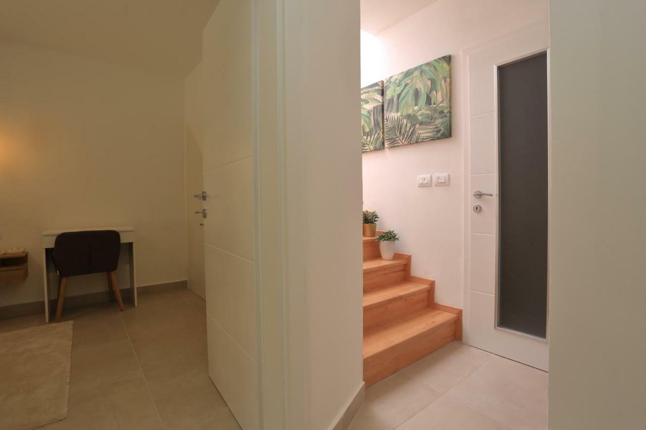 Apartments Bonvenon2พูลา ภายนอก รูปภาพ