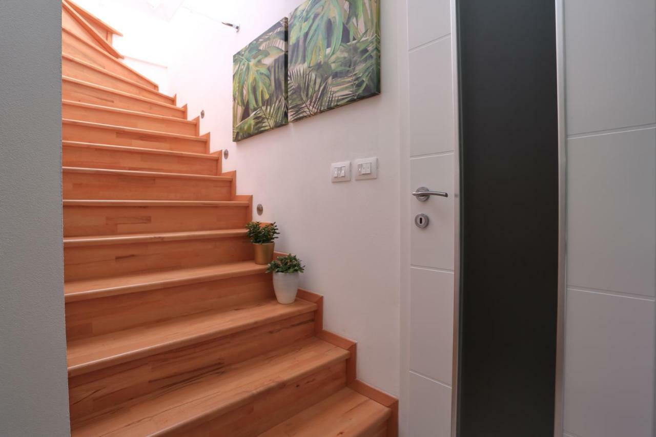 Apartments Bonvenon2พูลา ภายนอก รูปภาพ
