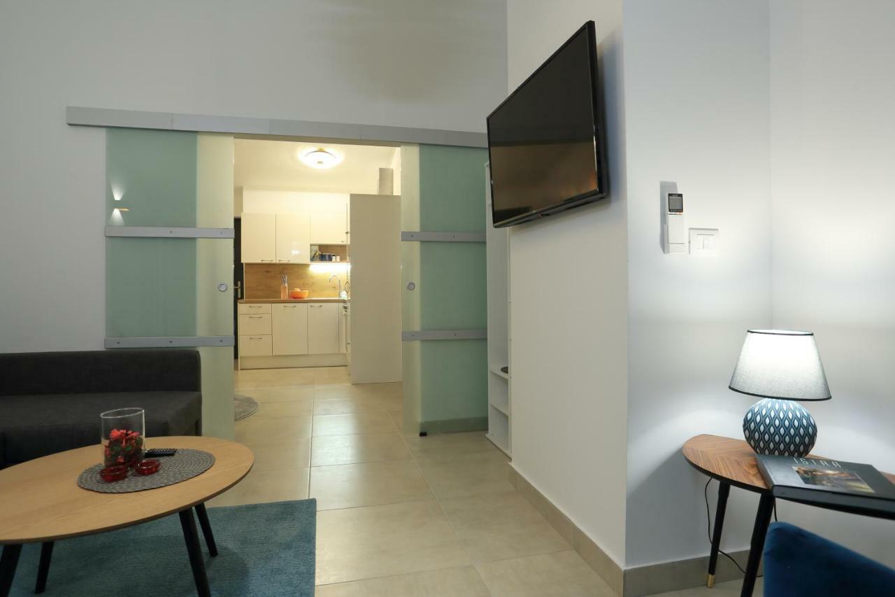 Apartments Bonvenon2พูลา ภายนอก รูปภาพ