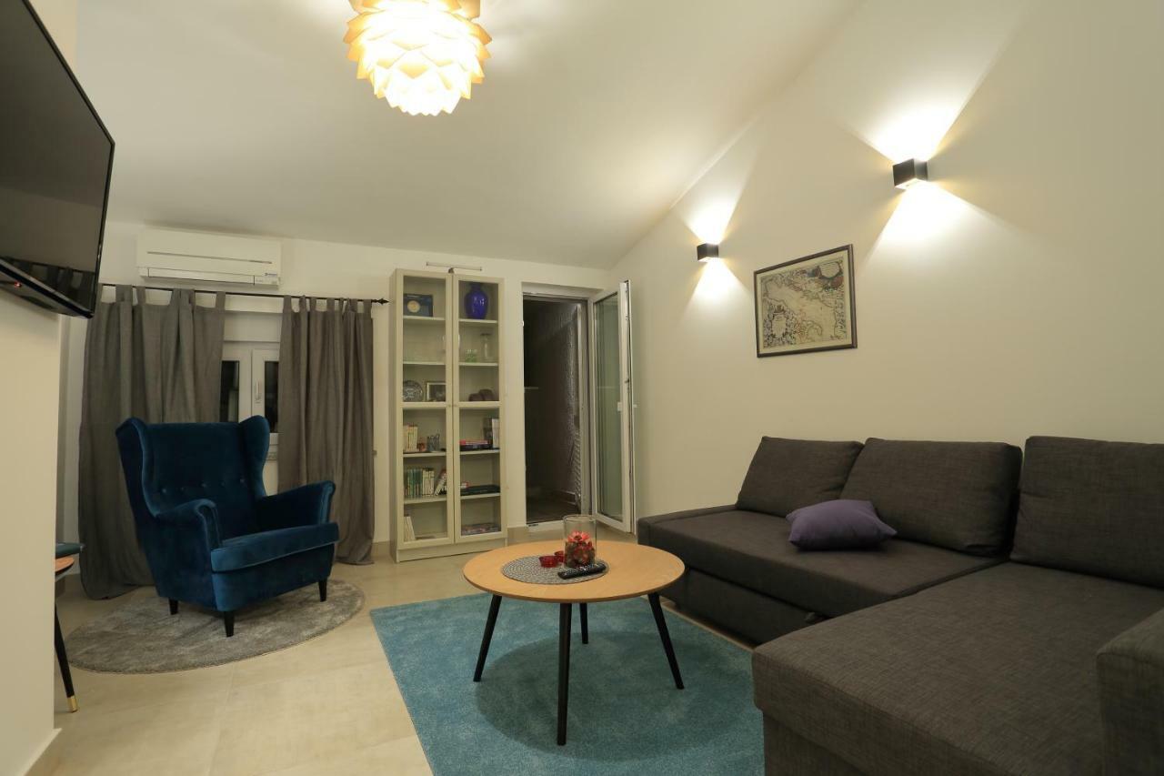 Apartments Bonvenon2พูลา ภายนอก รูปภาพ